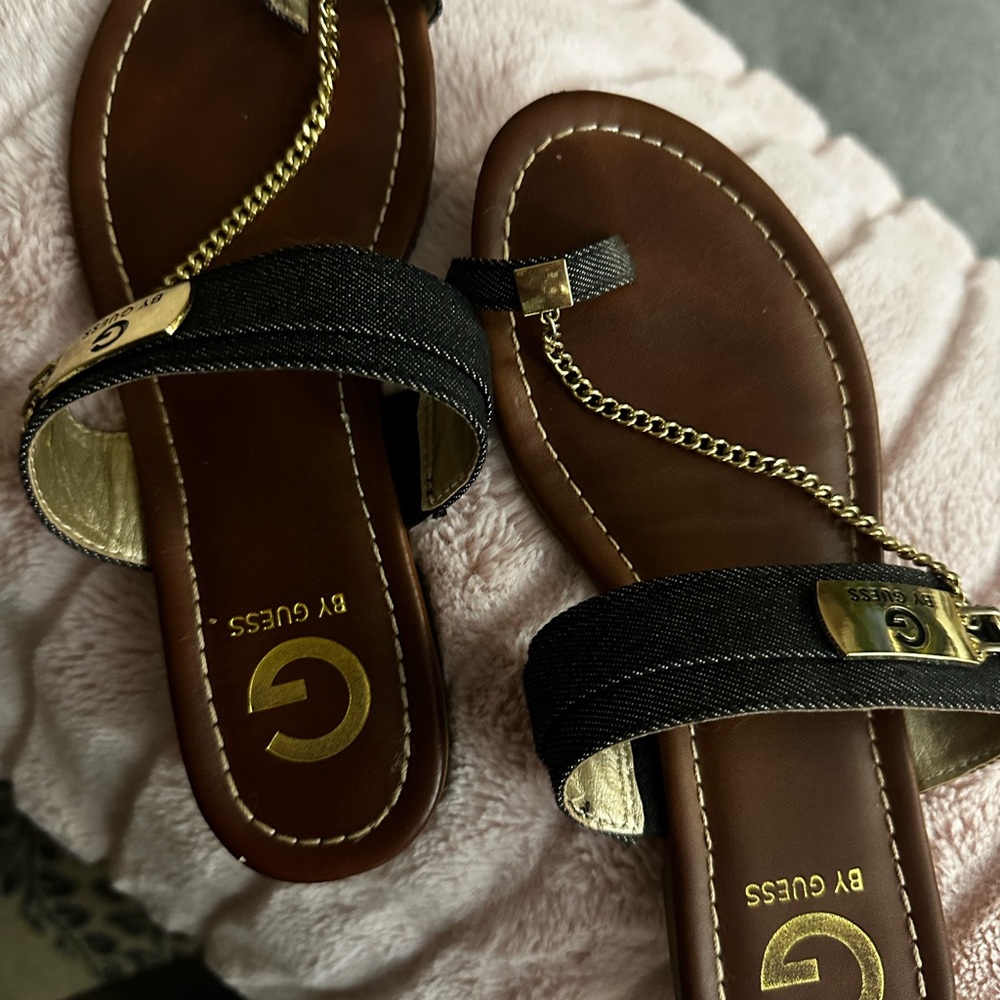 Guess Black and Brown Sandals with Gold Hardware BRAND NEW